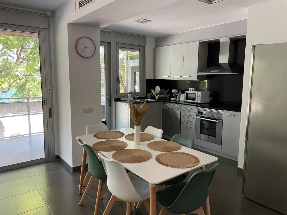 סנט אדריה דה בסוס Standing Apartment Barcelona Forum מראה חיצוני תמונה