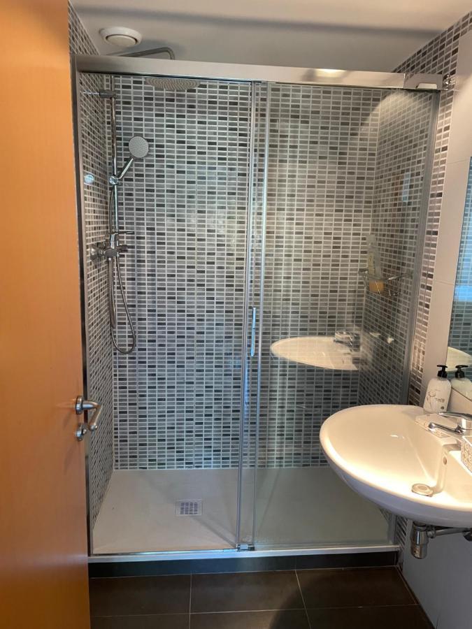 סנט אדריה דה בסוס Standing Apartment Barcelona Forum מראה חיצוני תמונה